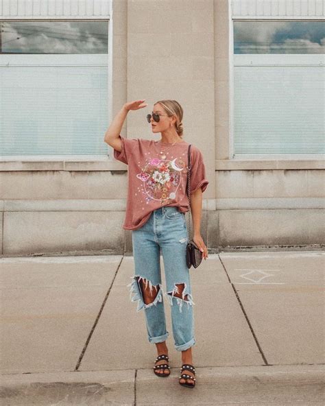 baggy jeans and oversized t-shirt|high waisted baggy jeans outfit.